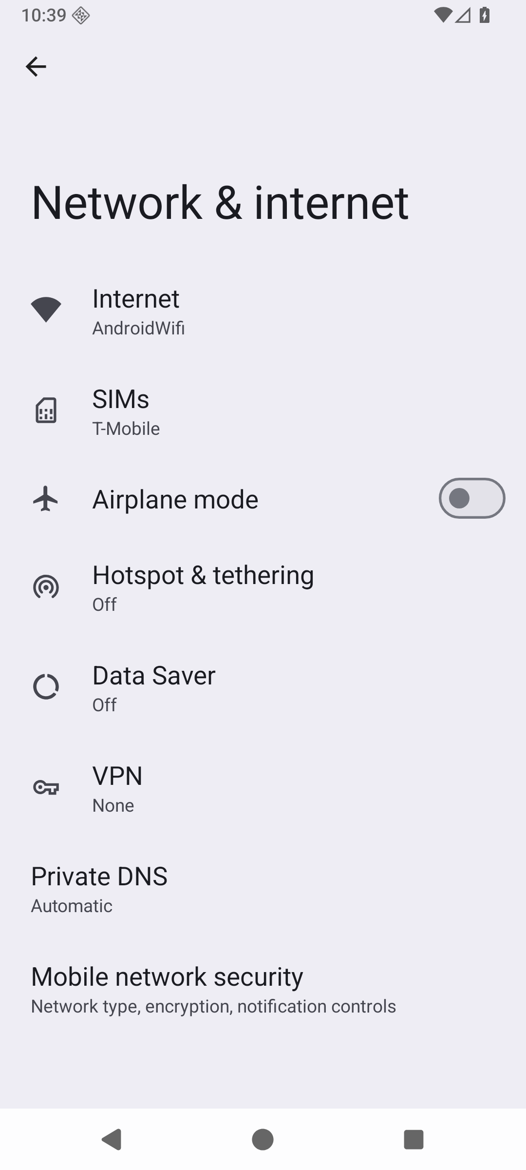 Android Network and internet settings with the Private DNS row